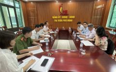 Ảnh Đoàn Phỏng Vấn Di Cư